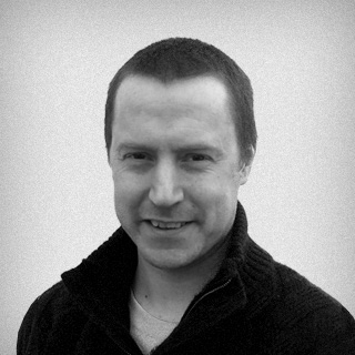 Portrait photo of Tom Carnell